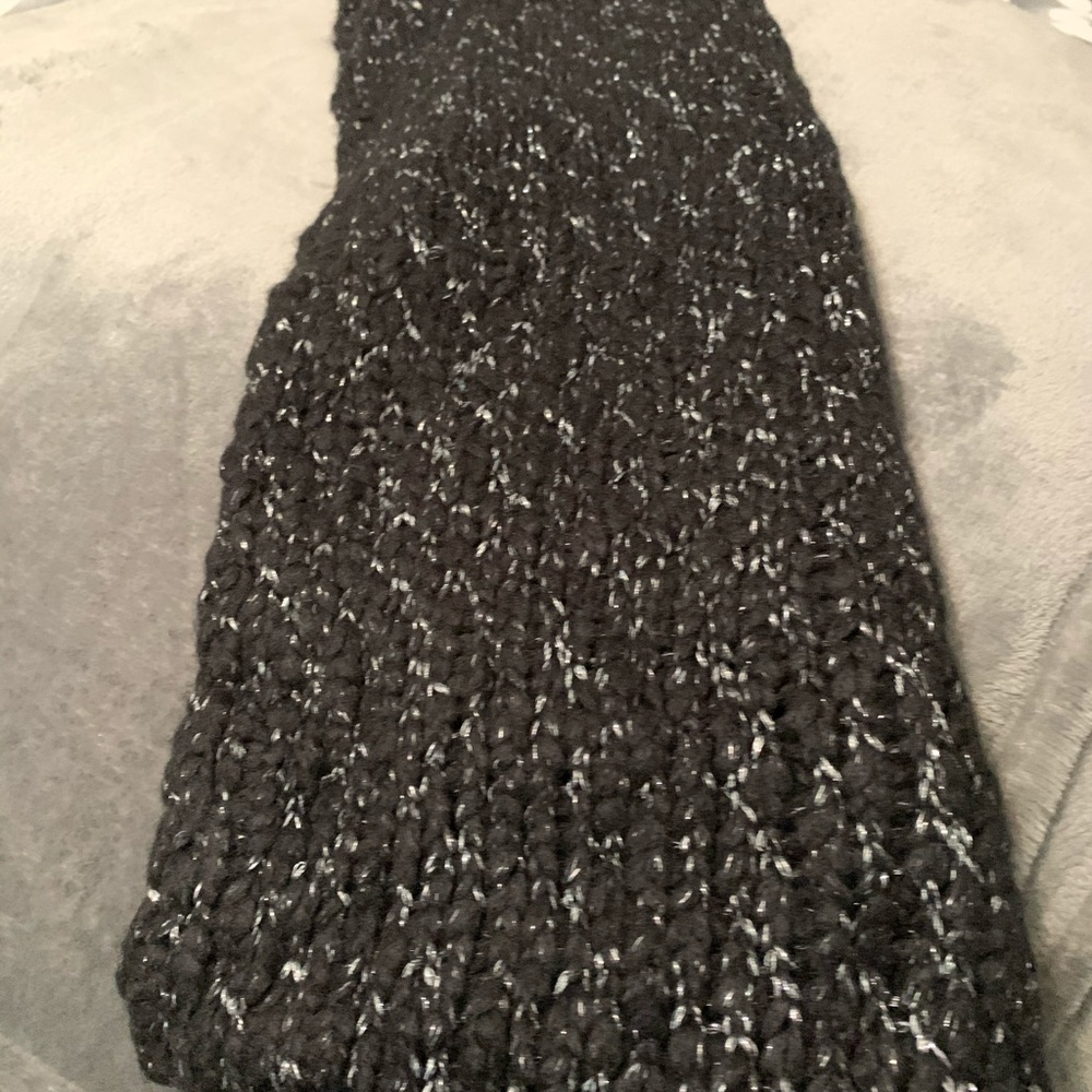 Knitted infinity neck scarf. Black with silver